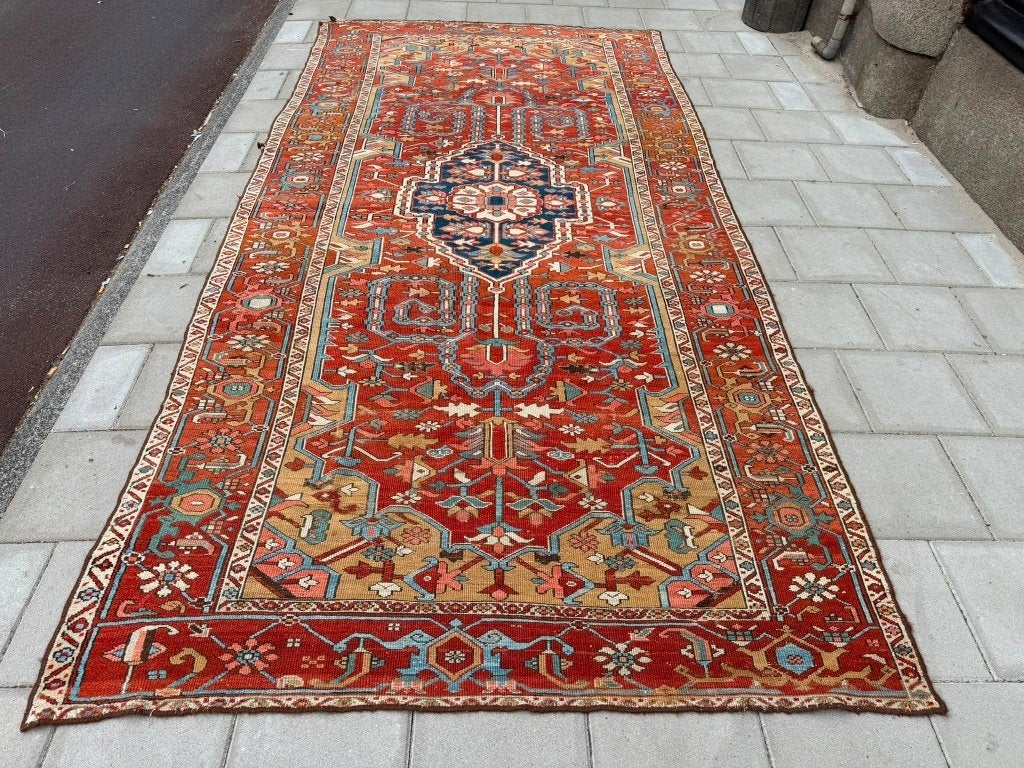 Antieke Heriz loper – 332x136 cm– unieke kleuren en tijdloos