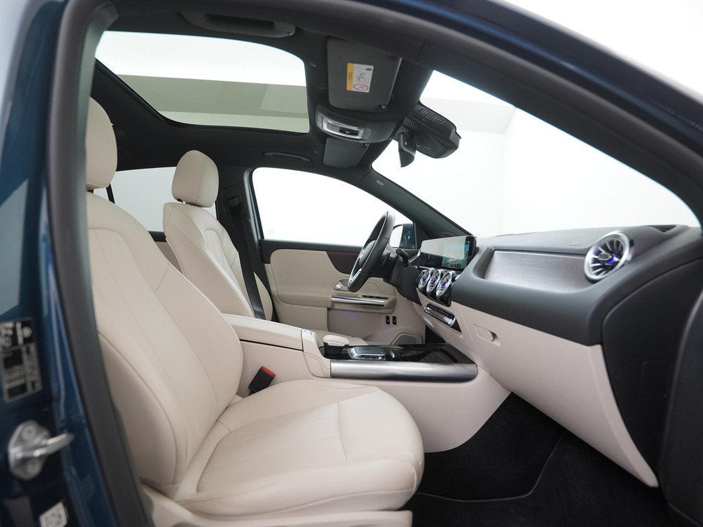 Mercedes-Benz GLA-klasse 250e Progressive | Panoramadak | Tr, Auto's, Mercedes-Benz, 12 maanden, Gebruikt, Blauw, Automatische klimaatregeling