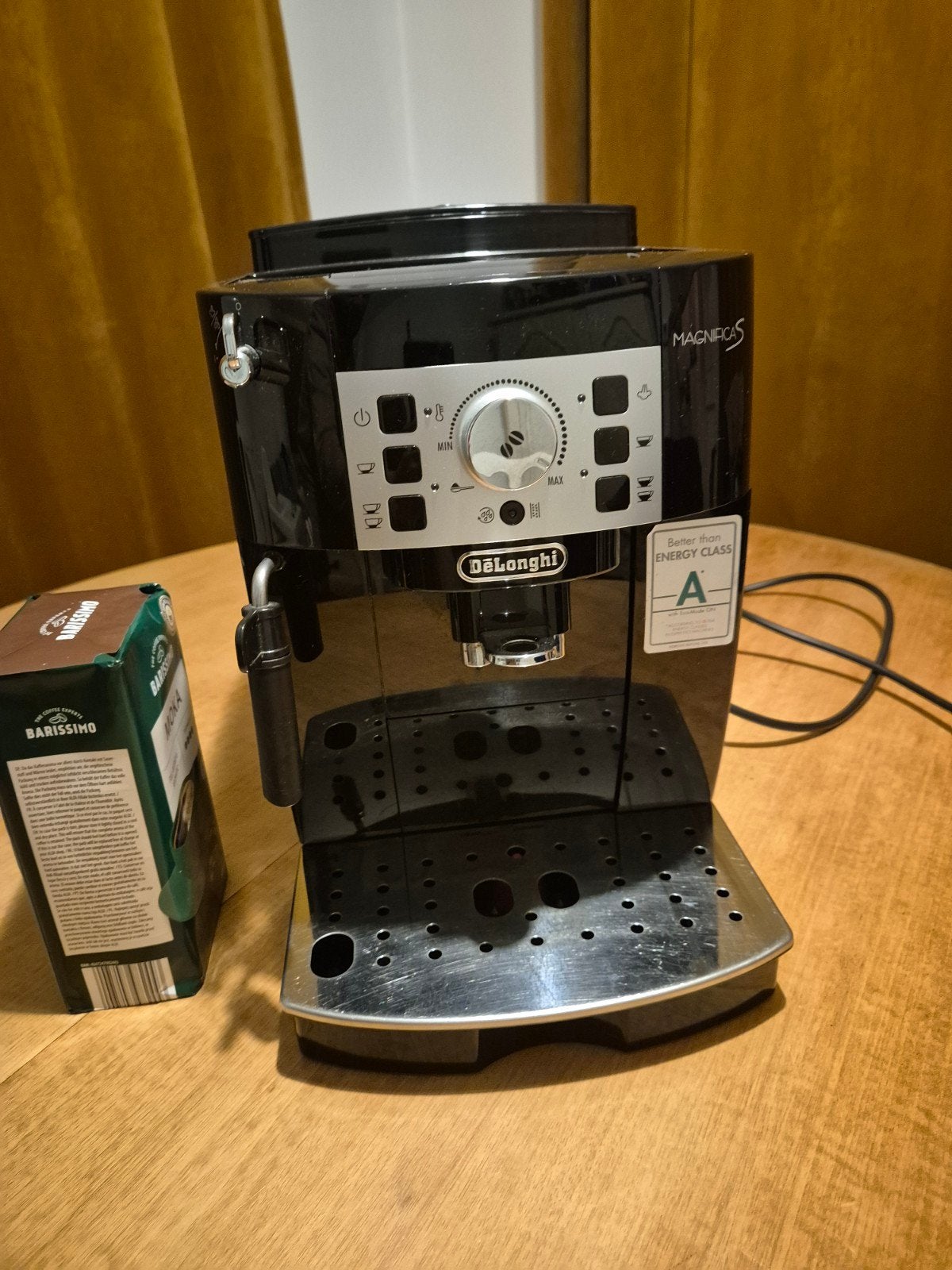 De'Longhi Magnifica S volautomatische espressomachine, Ophalen of Verzenden, Gebruikt, Espresso apparaat, Koffiebonen