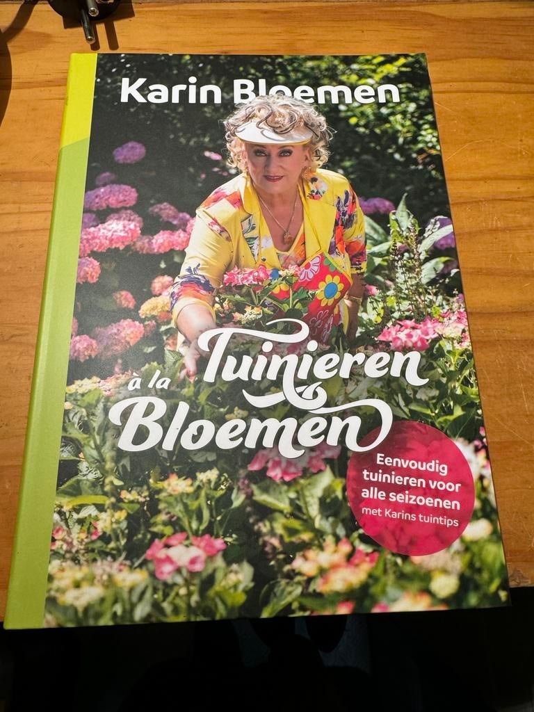 Tuinieren à la Bloemen - Karin Bloemen (Tuinboek) nieuw, Boeken, Ophalen of Verzenden, Nieuw, Tuinieren en Tuinplanten