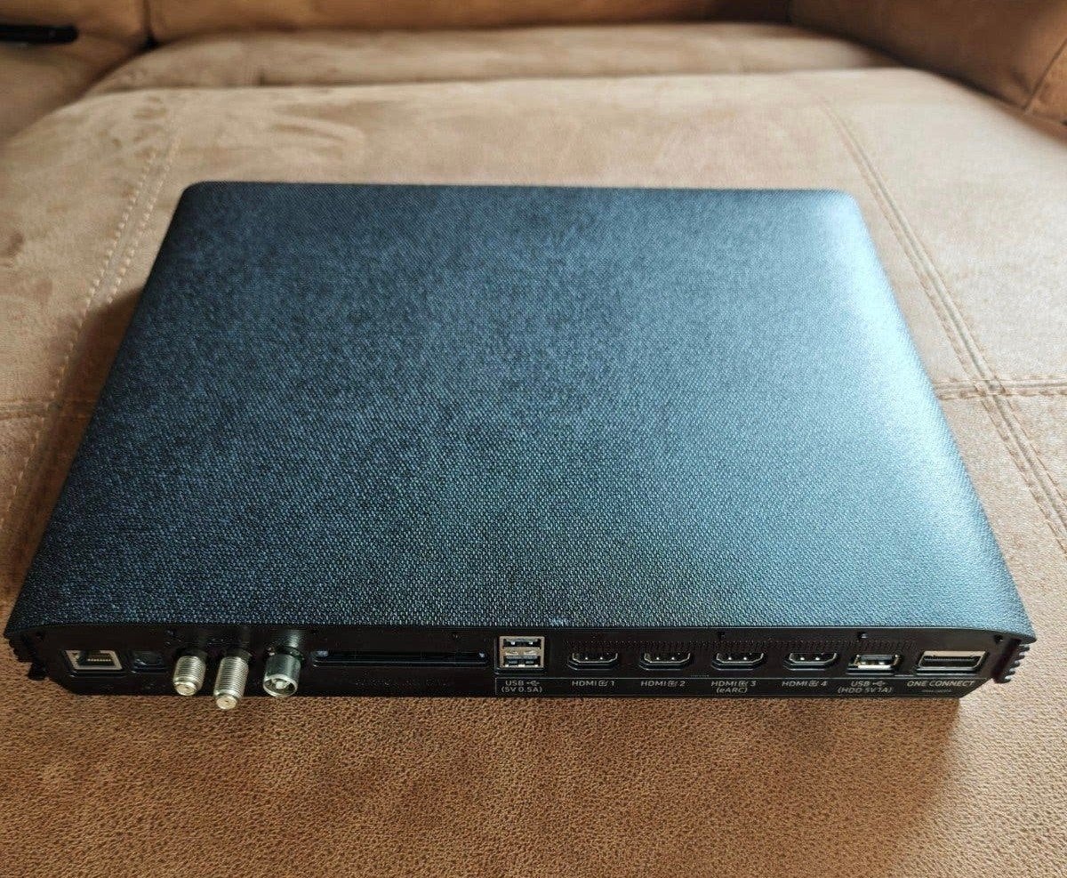 Samsung one connect box model SOC8001a
Prima werkend, Ophalen