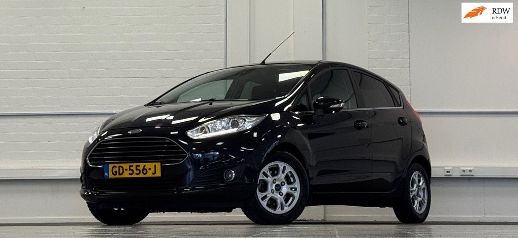 Ford Fiesta 1.5 TDCi Titanium Lease Camera Navigatie Getint, Voorwielaandrijving, Stof, Gebruikt, 1036 kg