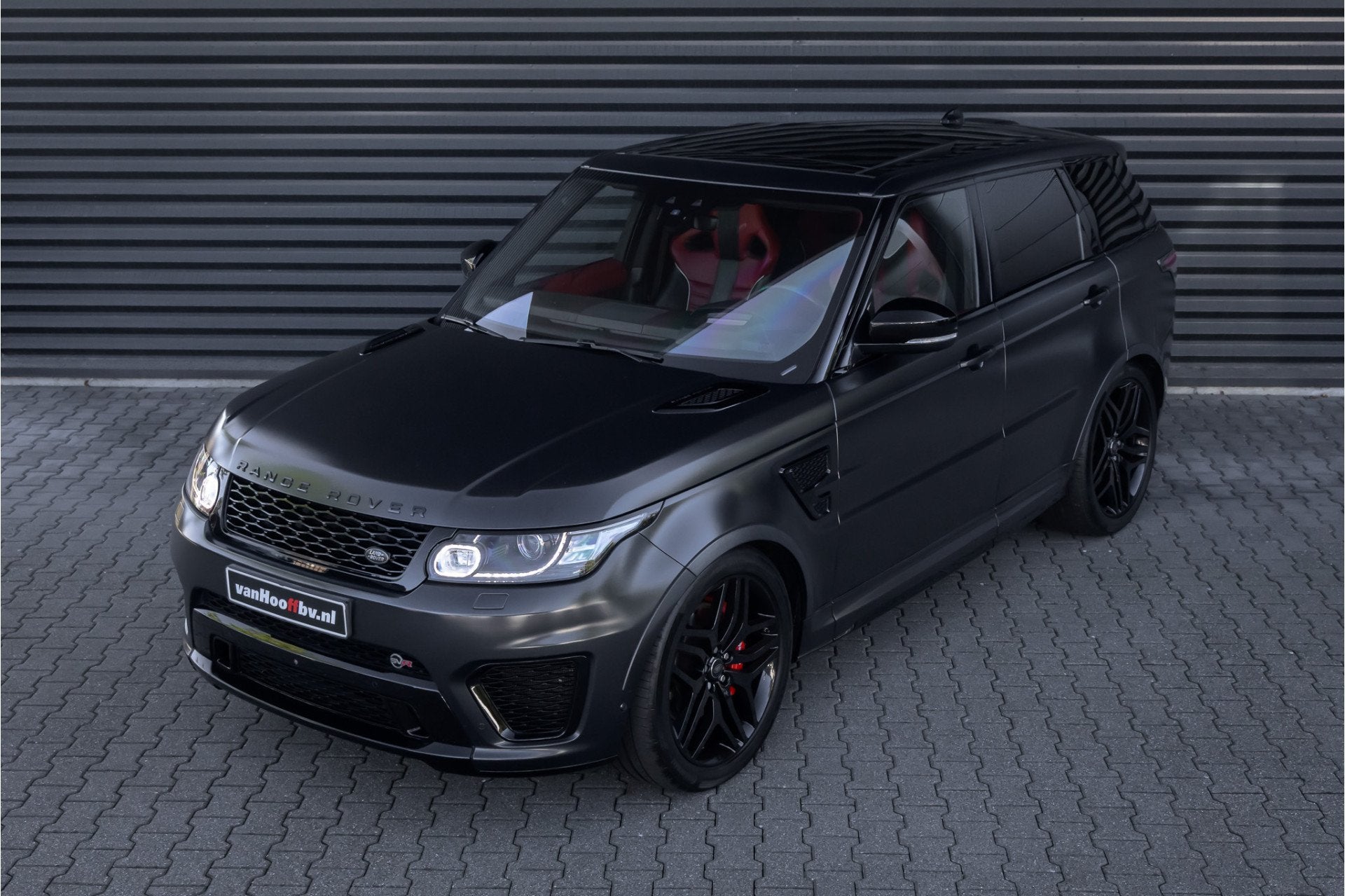 Land Rover Range Rover Sport 5.0 V8 Supercharged SVR - Stand, Auto's, Automaat, 3000 kg, Vierwielaandrijving, 750 kg