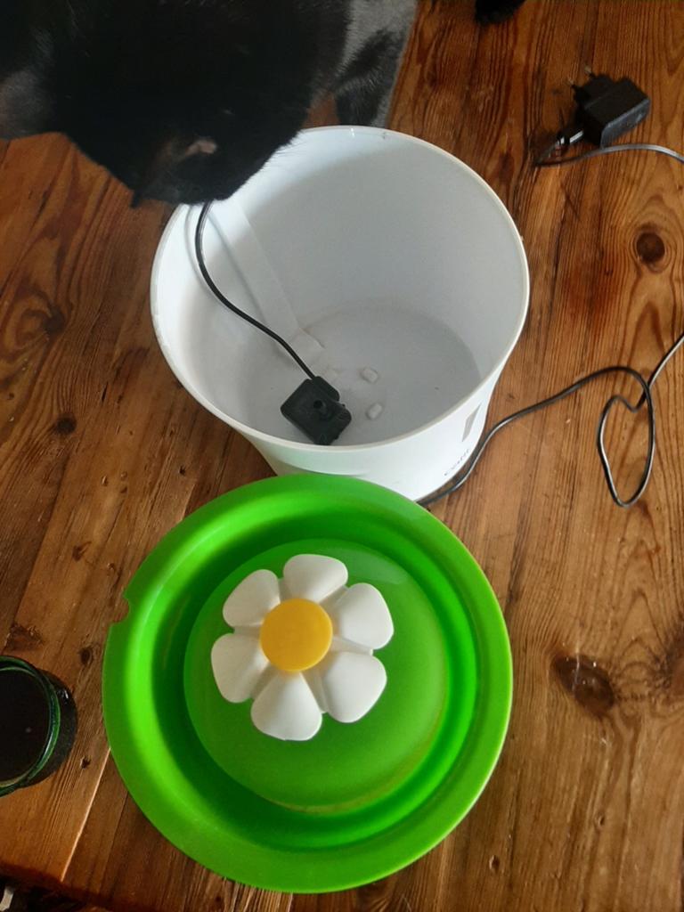 Catit drinkfontein, Ophalen, Automatisch, Gebruikt