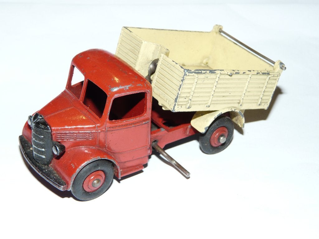 Dinky Toys - Nr. 25M - bedford End Tipper, Hobby en Vrije tijd, Modelauto's | 1:43, Ophalen, Gebruikt, Auto, Dinky Toys