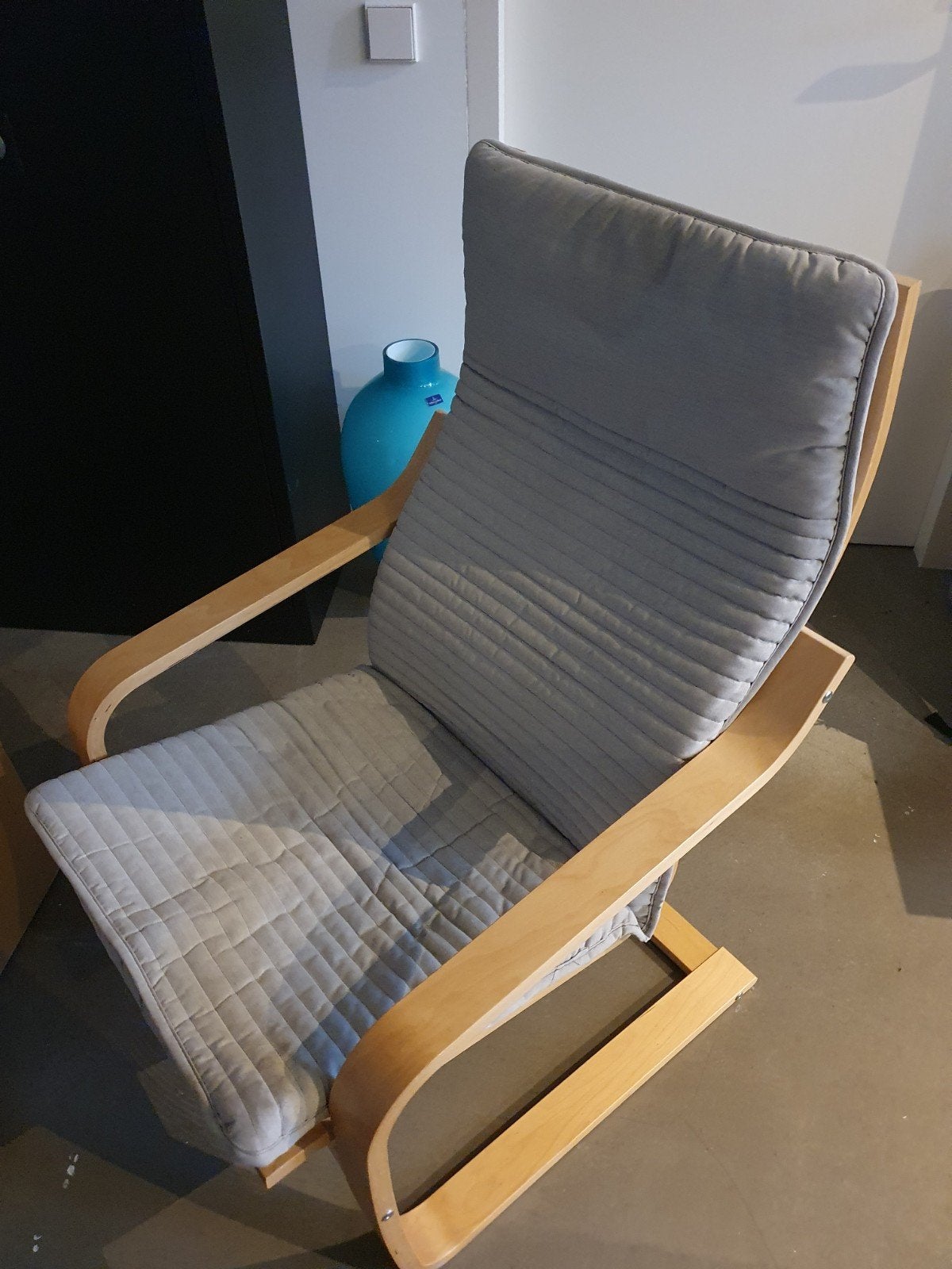 IKEA Stoel - Comfortabele Fauteuil met Houten Frame, Ophalen, Hout, Modern, Scandinavisch, Zo goed als nieuw