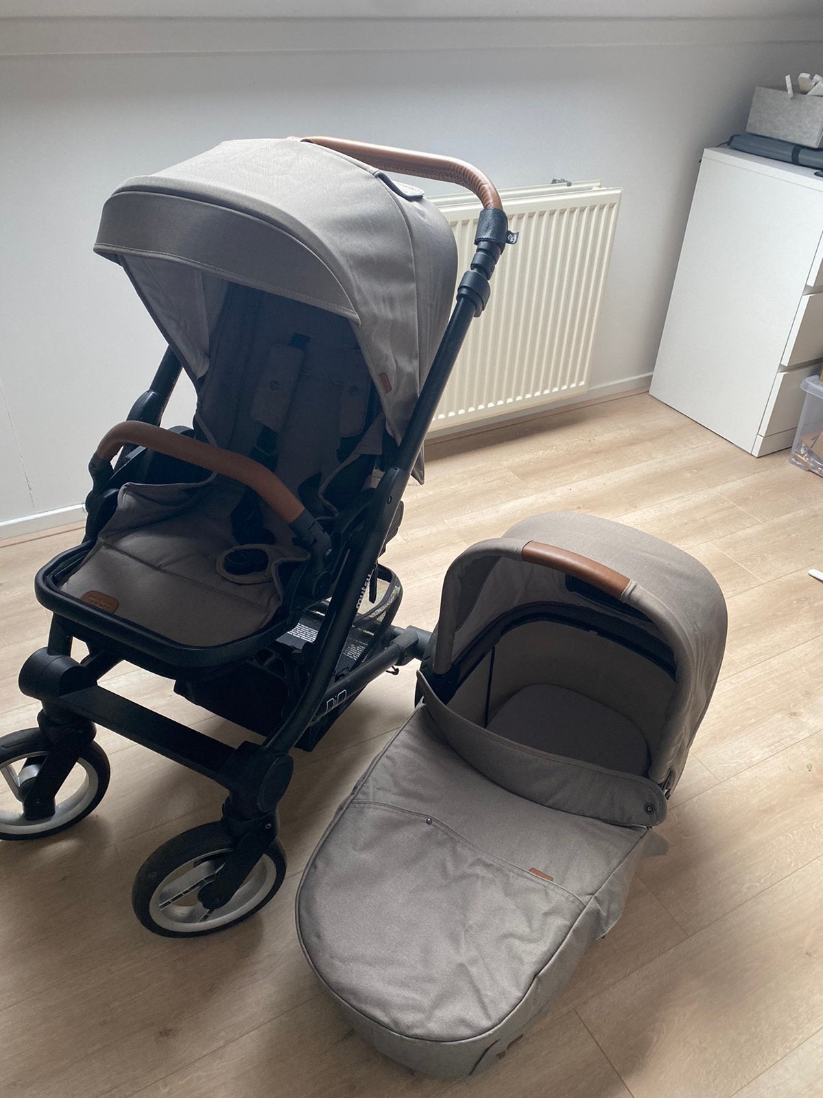 Kinderwagen Mutsy Nio (incl. Accessoires), Ophalen, Zo goed als nieuw