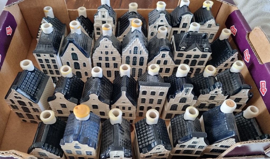 Te koop aangeboden:  partij van ca. 28 lege KLM huisjes Leeg, Ophalen of Verzenden, Gebruikt, 1 t/m 20