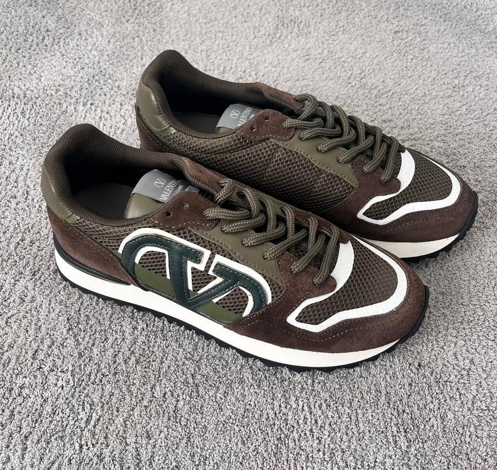 Valentino schoenen!, Overige kleuren, Nieuw, Ophalen of Verzenden, Sneakers of Gympen