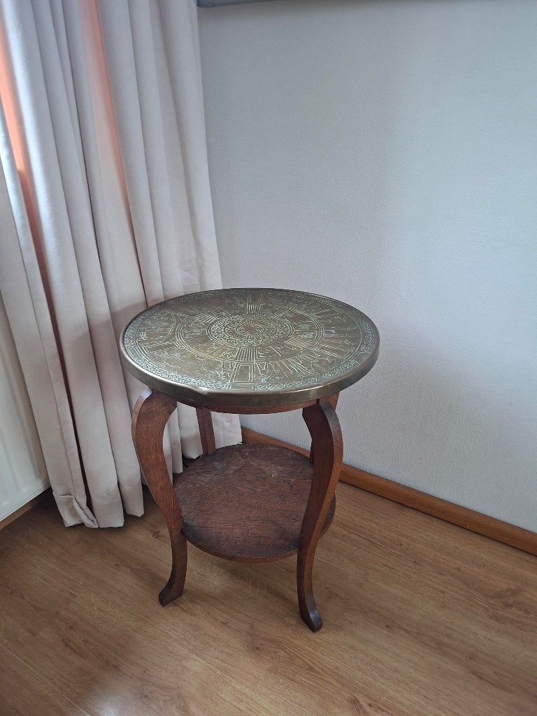 Rooktafel, Ophalen