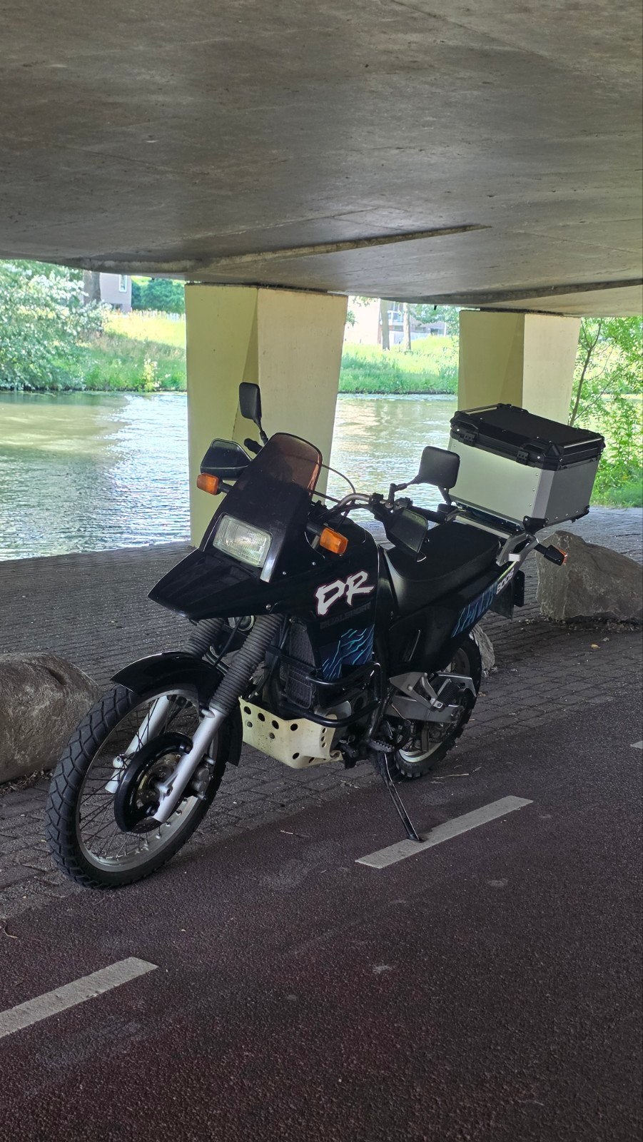 Suzuki dr 800, Motoren, Ophalen of Verzenden
