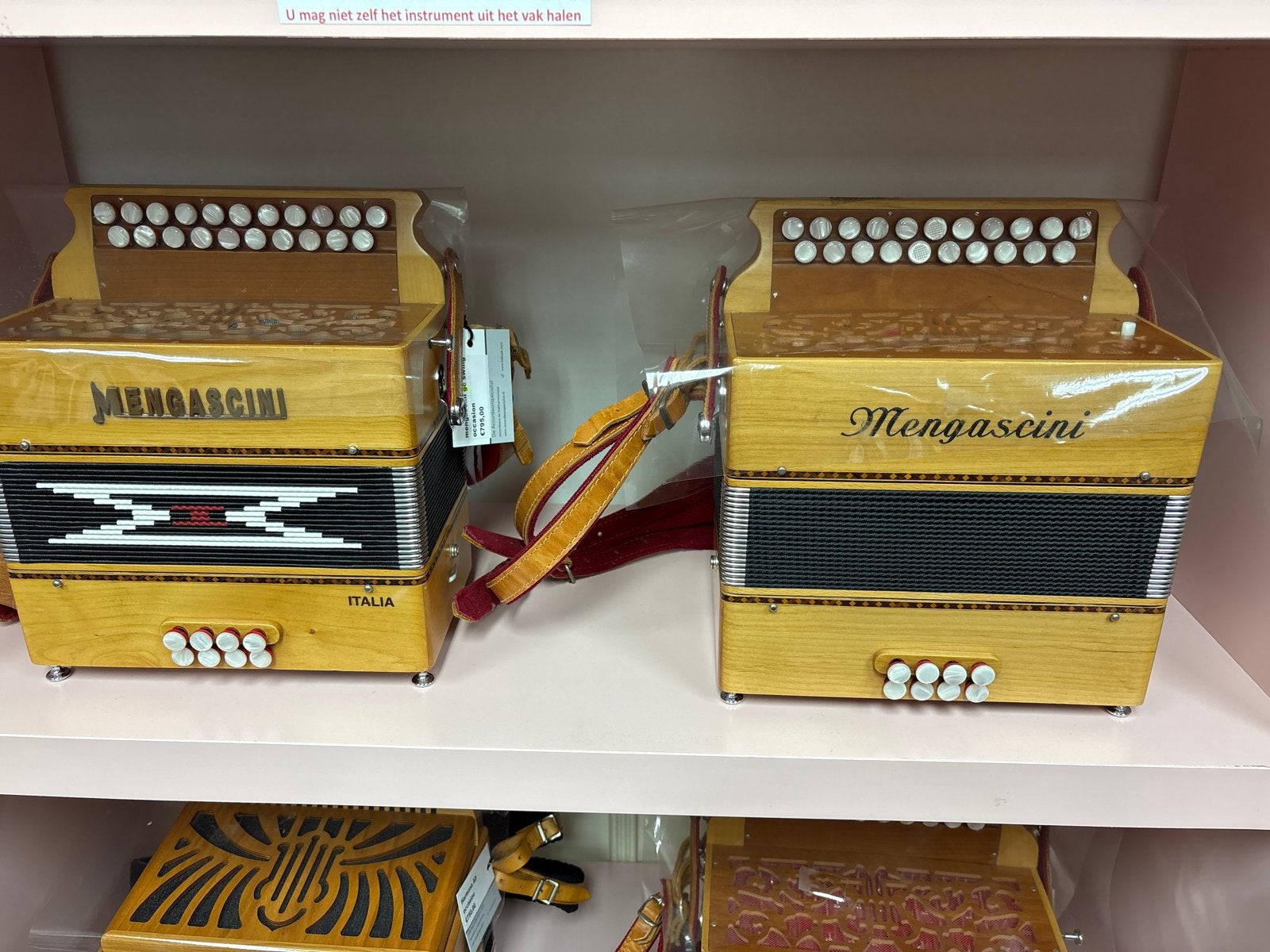 2 x trekzak Mengascini GC. 795€, Muziek en Instrumenten, Accordeons, Overige formaten, Zo goed als nieuw, Knopaccordeon, Ophalen