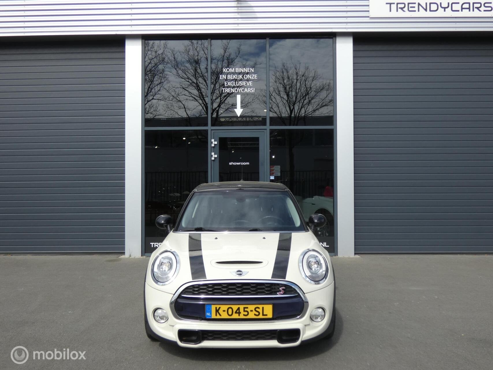 Mini Mini 2.0 Cooper S Chili Serious Business, Voorwielaandrijving, 1998 cc, 1195 kg, Gebruikt