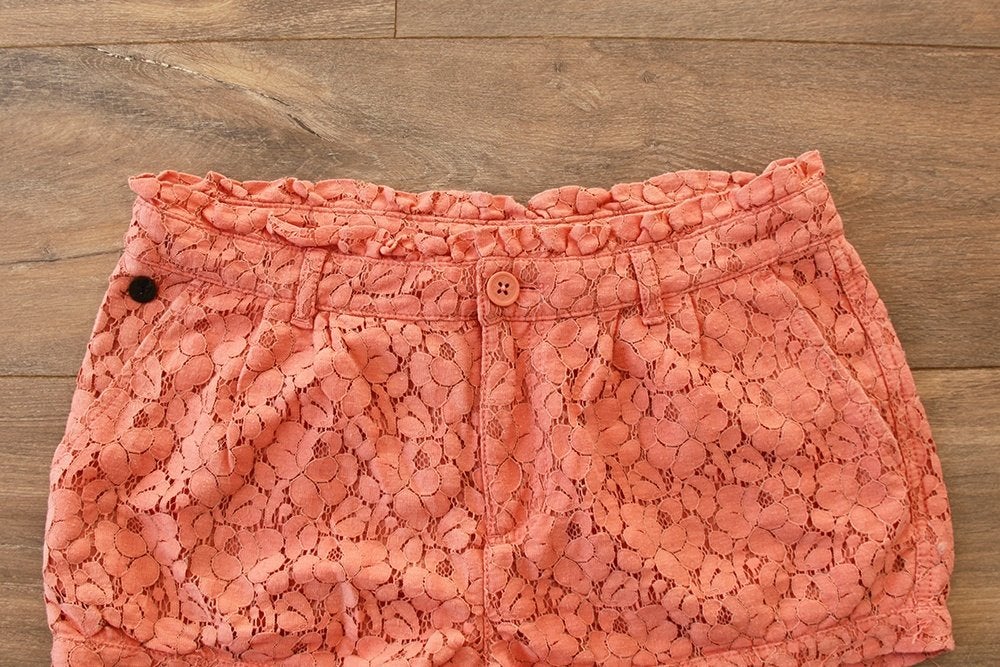 Prachtig Kanten EDC Broekje (Maat 32) - 65 € 20,-, Kleding | Dames, Overige kleuren, Kort, Ophalen of Verzenden, Zo goed als nieuw