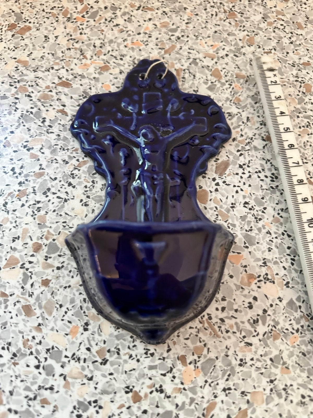 Vintage blauw keramiek wijwaterbakje met Christusbeeld, Ophalen of Verzenden