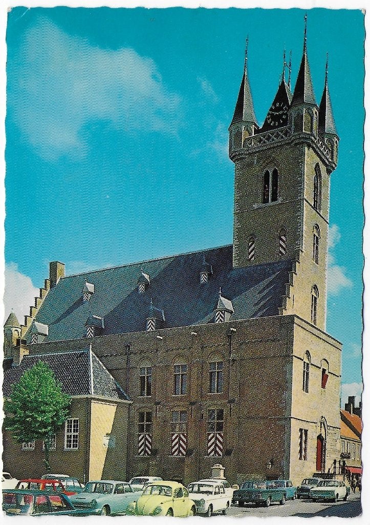 Sluis Stadhuis Gelopen Ansichtkaart (B5772), Ophalen of Verzenden, 1980 tot heden, Gelopen, Zeeland