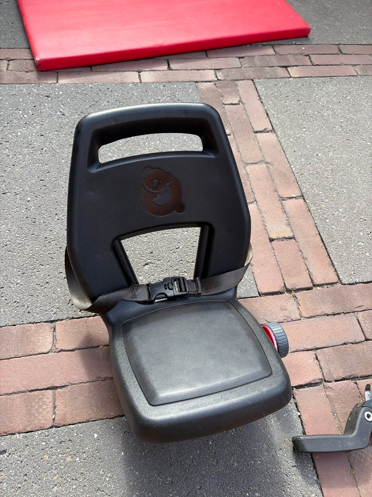 Qibbel kinderzitje met voetensteuntjes, Fietsen en Brommers, Fietsaccessoires | Fietsstoeltjes, Achterzitje, Voetsteuntjes, 15 t/m 36 kg