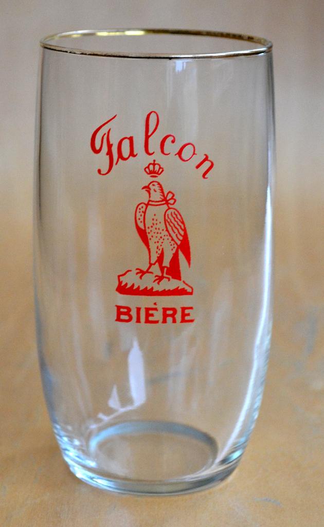 Falcon Biere zeldzaam glas., Verzamelen, Biermerken, Ophalen of Verzenden, Zo goed als nieuw, Glas of Glazen, Overige merken