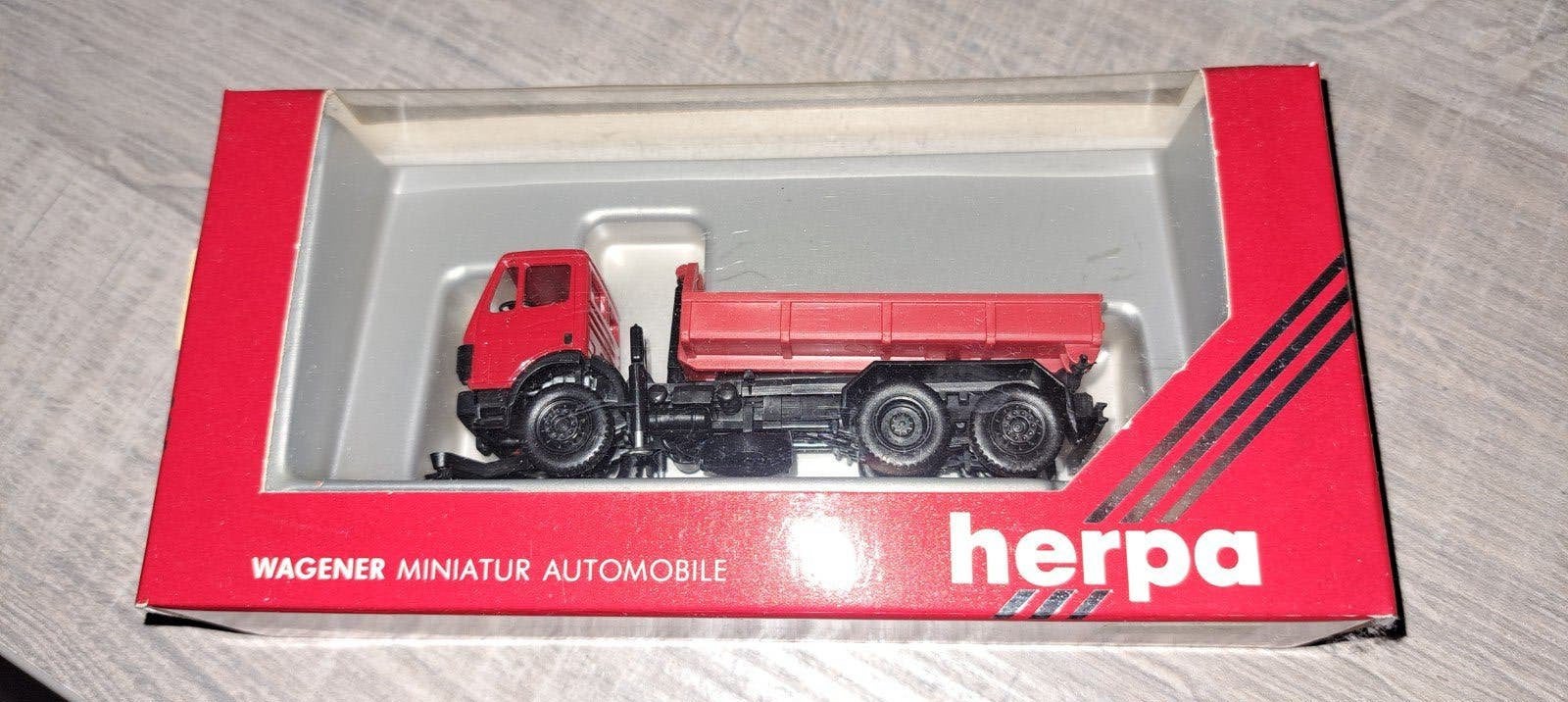 Herpa Miniatuur Vrachtwagen - Nieuw in Doos, Ophalen of Verzenden, Nieuw, Bus of Vrachtwagen