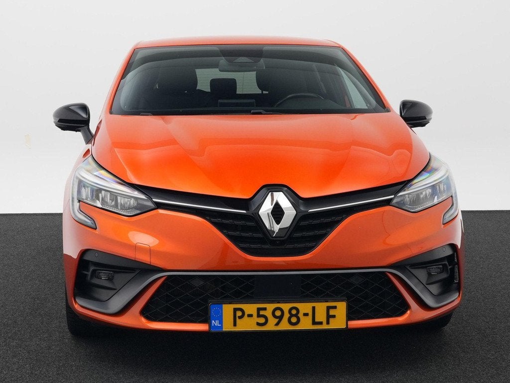 Renault Clio 1.6 E-Tech Hybrid 140 Initiale Paris | Stoelver, Auto's, Renault, 12 maanden, Automatische klimaatregeling, Gebruikt