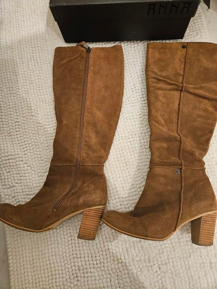 Anna van Toor Suede Laarzen Maat 37, Hoge laarzen, Ophalen of Verzenden, Zo goed als nieuw, Bruin