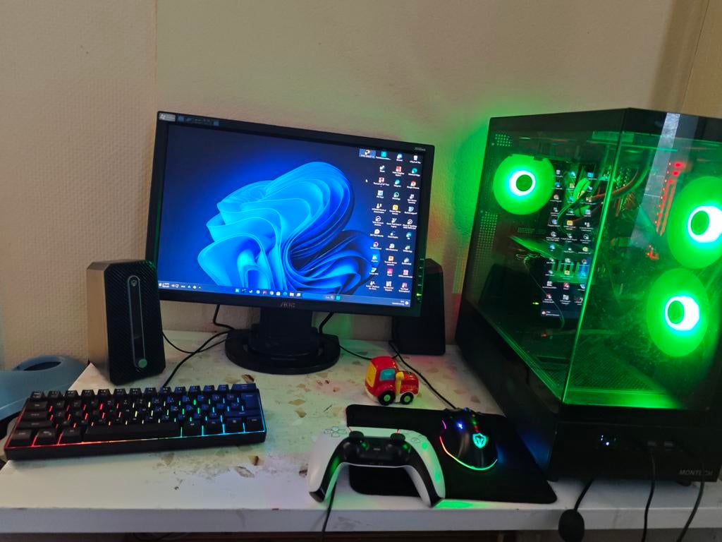 Goede pc met monitor, Computers en Software, Desktop Pc's, Ophalen of Verzenden