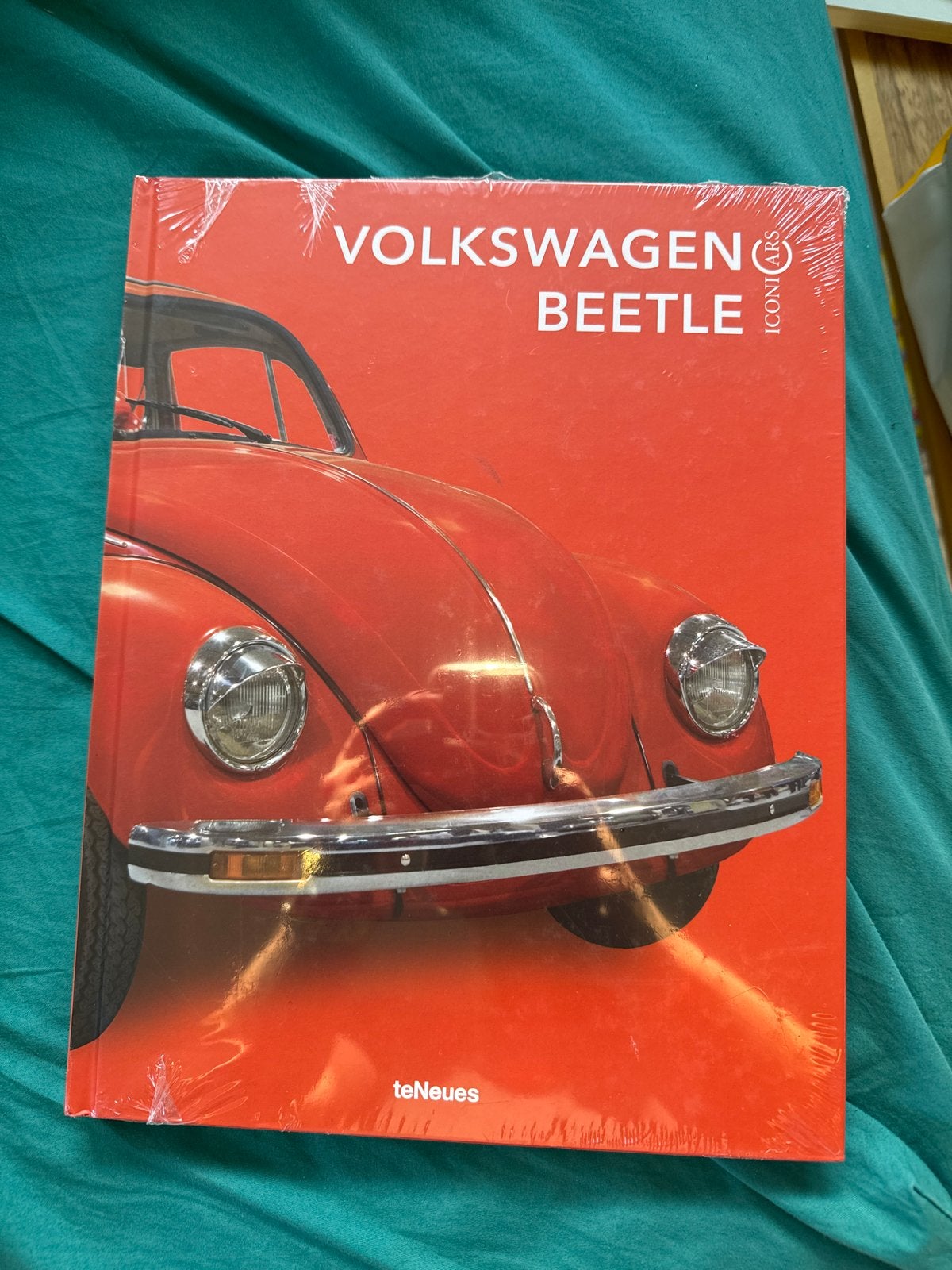 Volkswagen Beetle Iconi - teNeues Boek, Boeken, Ophalen of Verzenden, Nieuw, Volkswagen