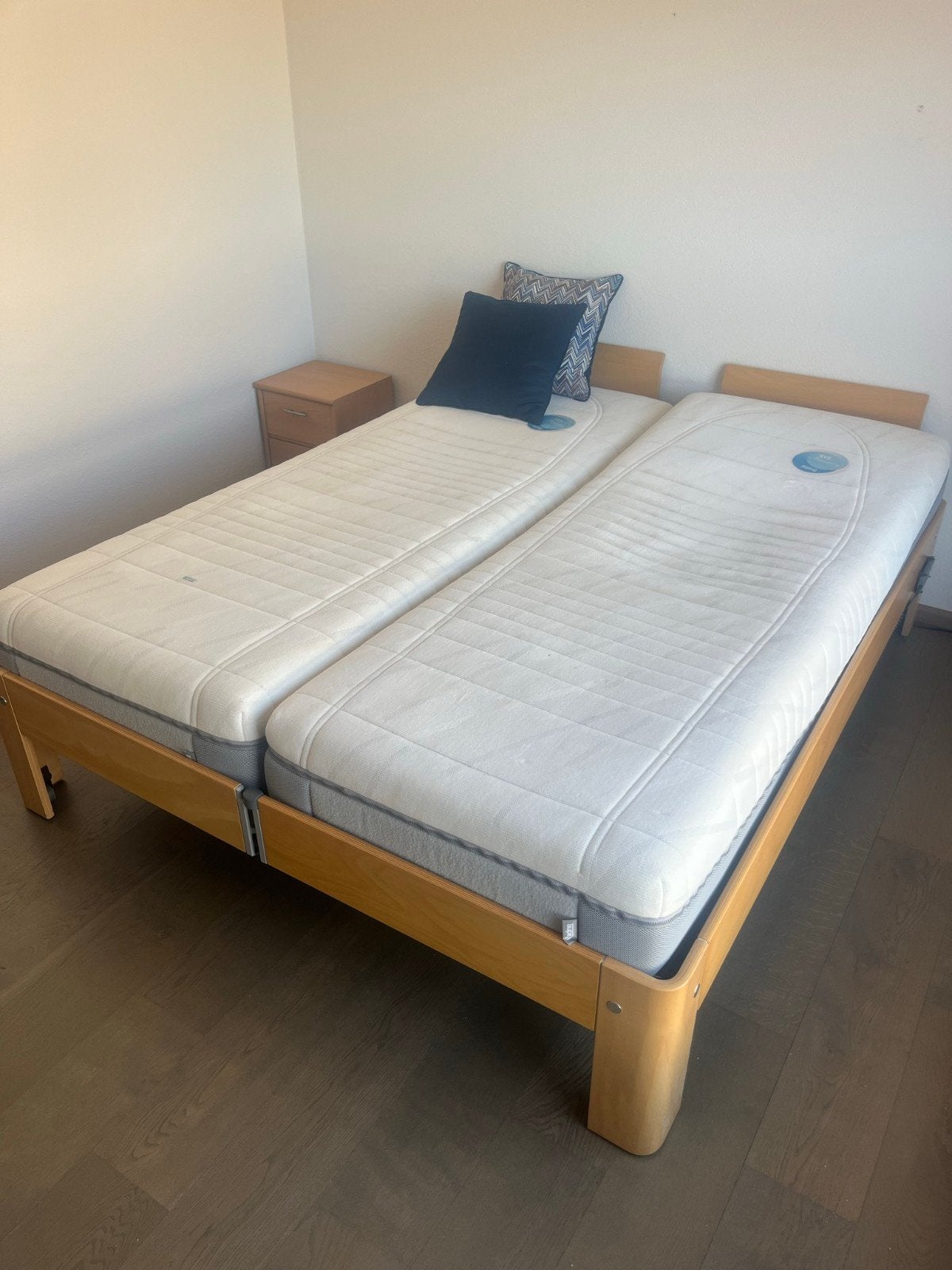 Auping Auronde deelbaar 160 x 200 cm, Ophalen, Verstelbaar, Wit, Tweepersoons