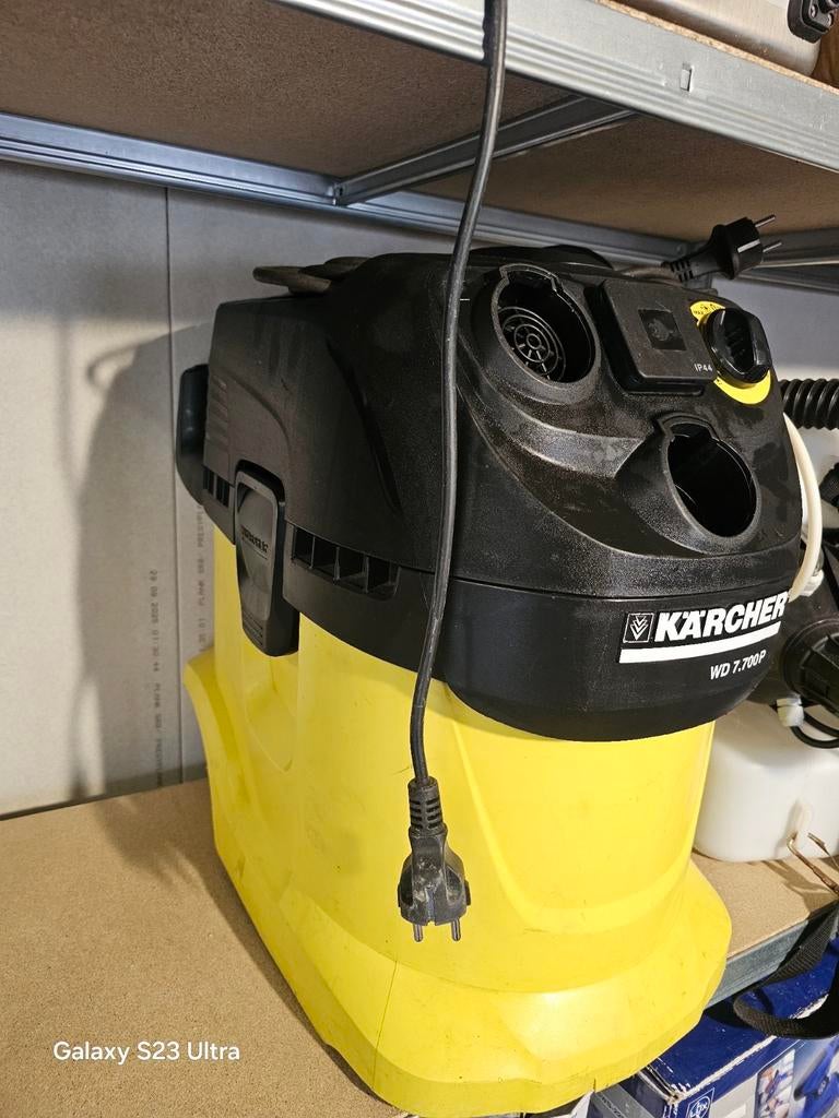 Kärcher WD 7.700 P Waterstofzuiger - Krachtig en Veelzijdig, Gebruikt, Ophalen of Verzenden, 1600 tot 2000 watt, Waterstofzuiger