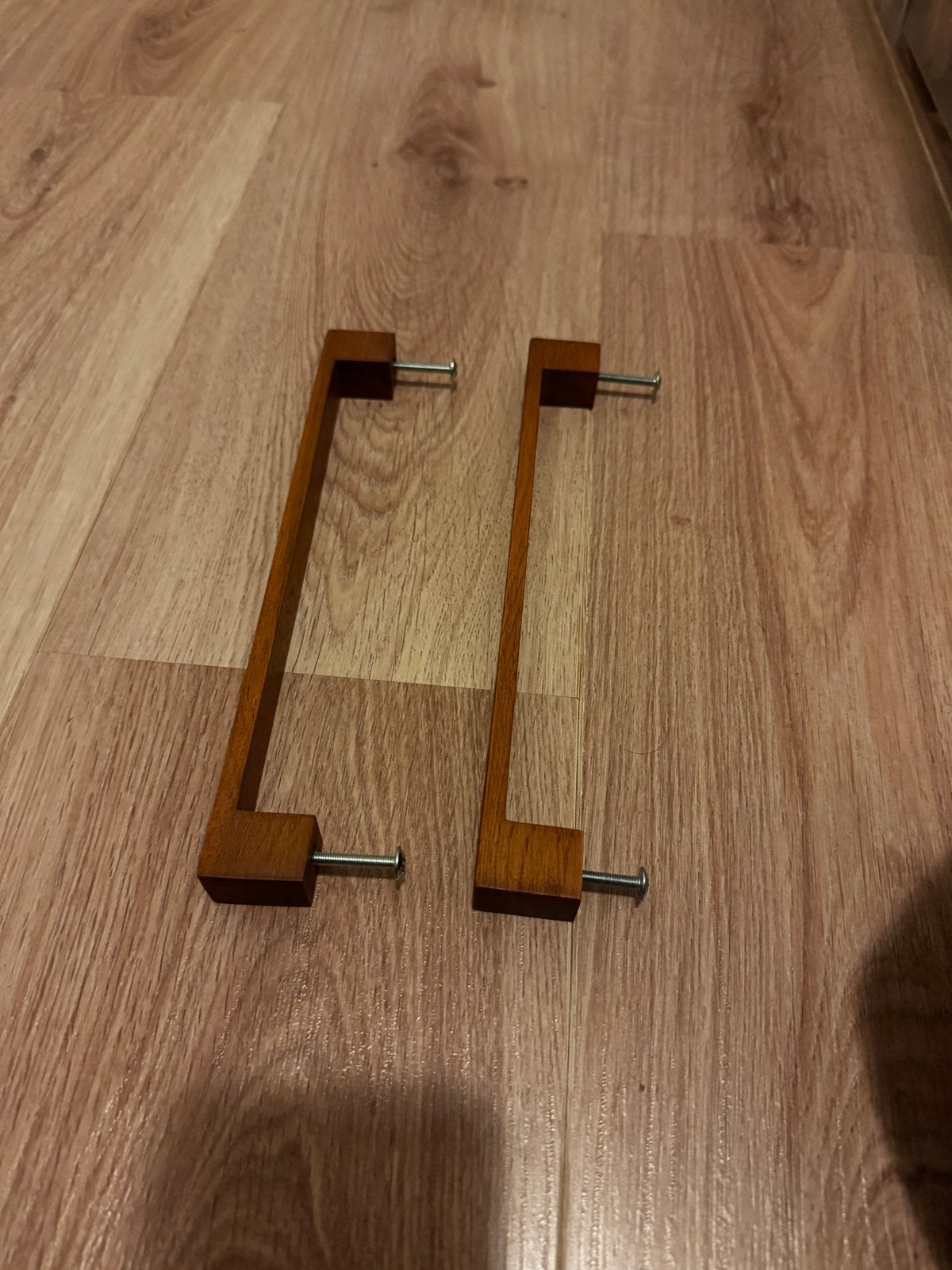 Houten handgrepen voor meubels IkEA - 2 stuks, Ophalen of Verzenden, Zo goed als nieuw