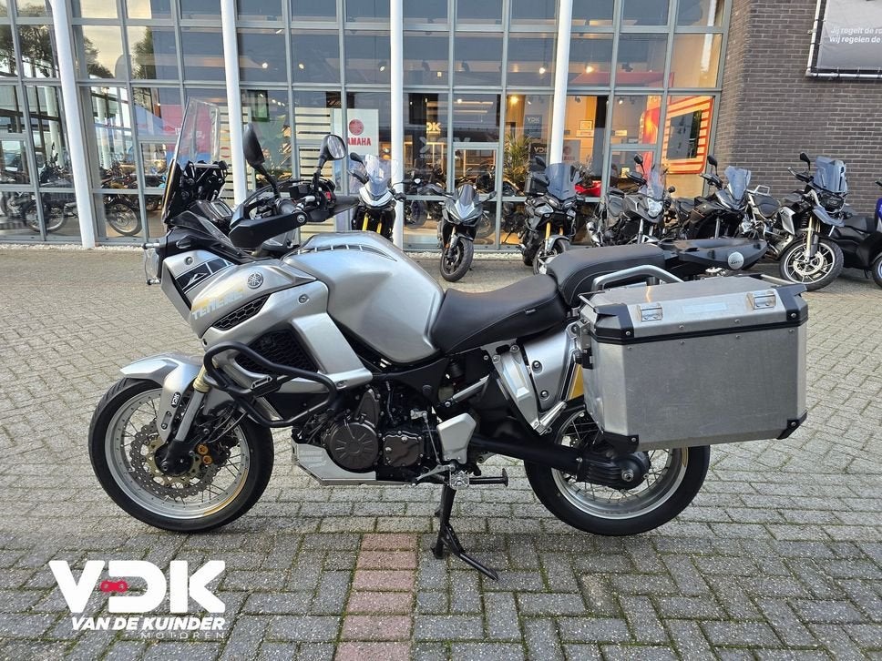 YAMAHA XT 1200 Z SUPER TENERE (bj 2017 model 2011) 25,241 km, Motoren, 2 cilinders, 1199 cc, Motorrijbewijs A, Bedrijf