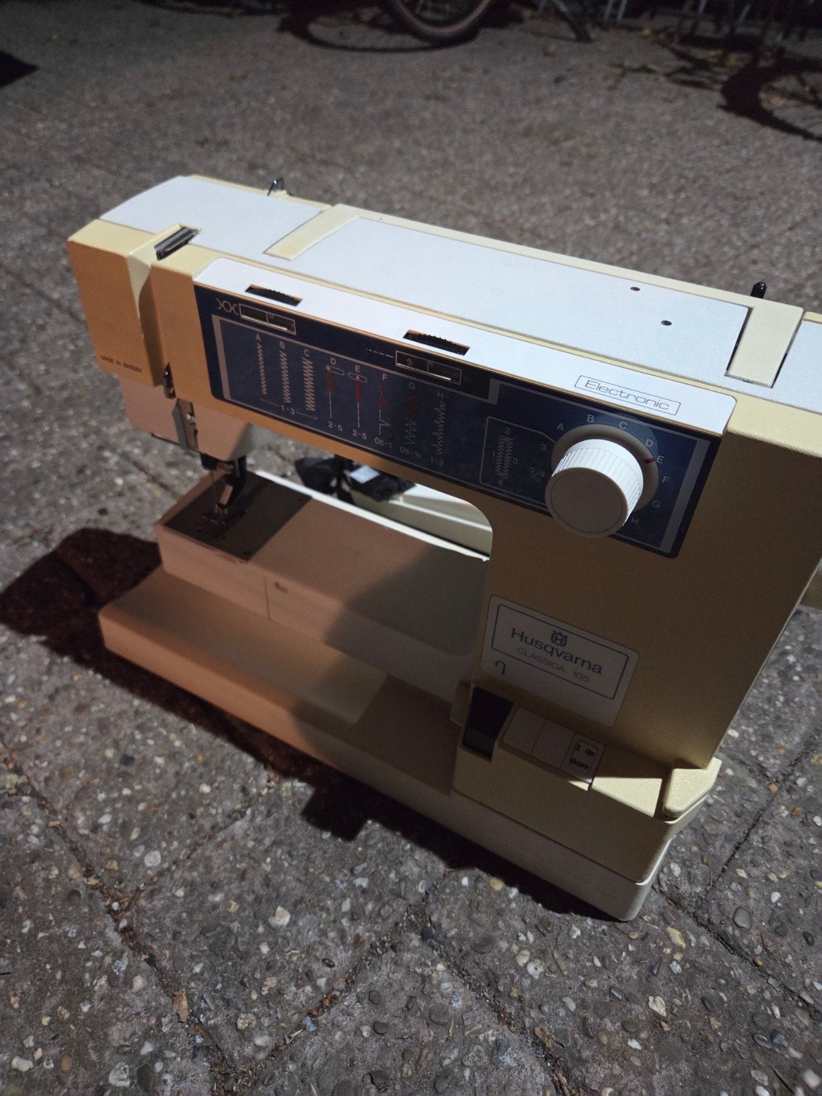 Husqvarna Classica 105 Naaimachine - Goede Staat, Ophalen of Verzenden, Gebruikt, Naaimachine, Husqvarna