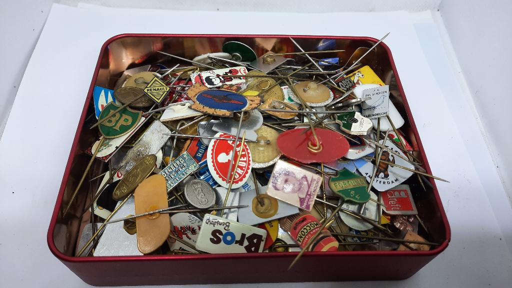 Vintage Partij Verschillende Speldjes, Verzamelen, Speldjes, Pins en Buttons, Ophalen of Verzenden, Gebruikt, Overige onderwerpen