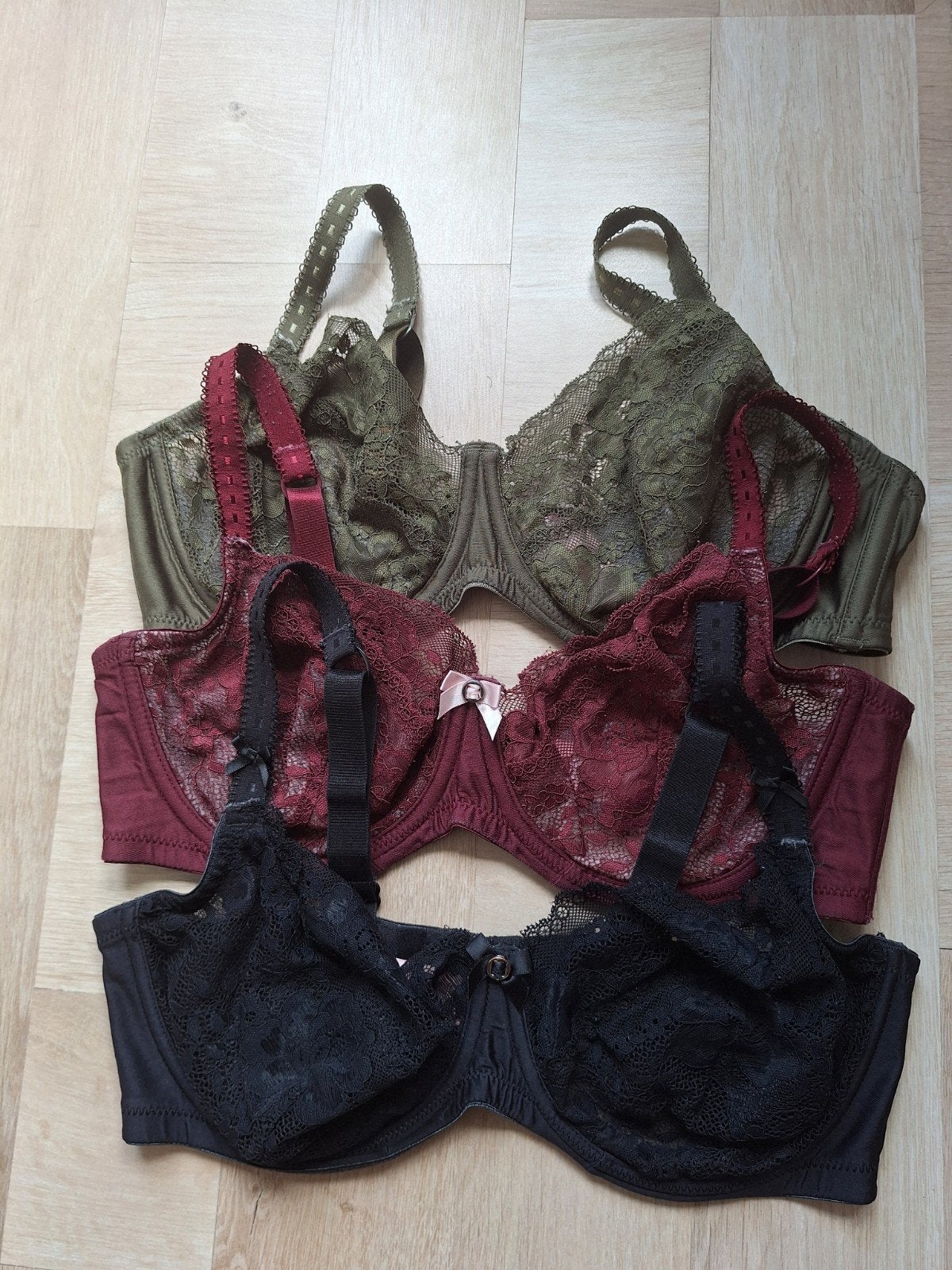 3 beugel bh's met kant Hunkemöller, Hunkemöller, Ophalen of Verzenden, Overige kleuren, BH