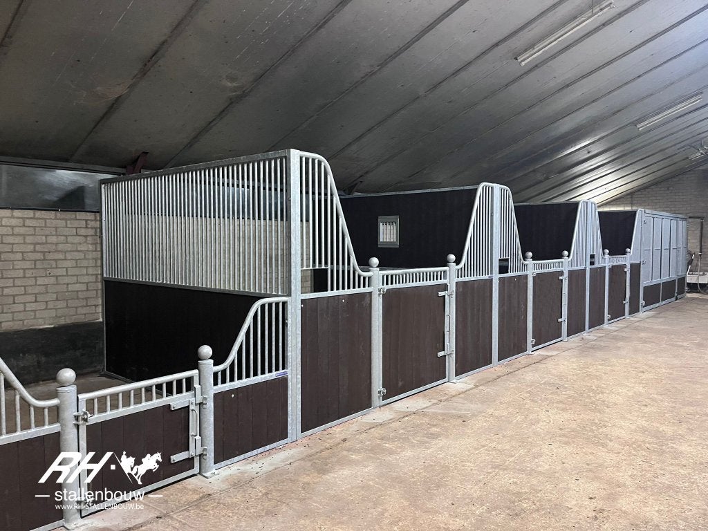 Paardenboxen, paardenstallen, stallen, voorwanden, zijwanden, Dieren en Toebehoren, Stalling, 4 paarden of pony's of meer