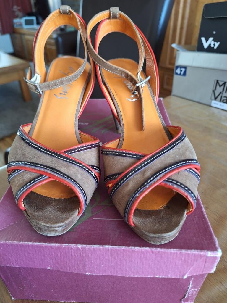 Dames schoen Dr Adams maat  37, Kleding | Dames, Schoenen, Ophalen of Verzenden, Zo goed als nieuw, Zwart, Sneakers of Gympen