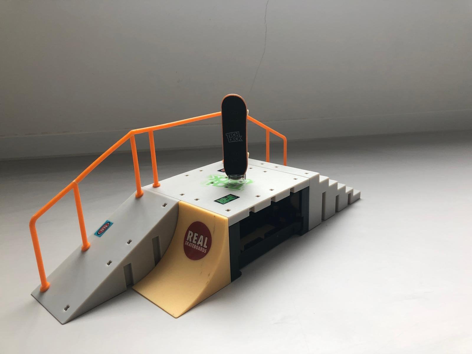 Tech Deck Skateboard Park met Skateboard, Ophalen of Verzenden, Zo goed als nieuw, Jongen of Meisje