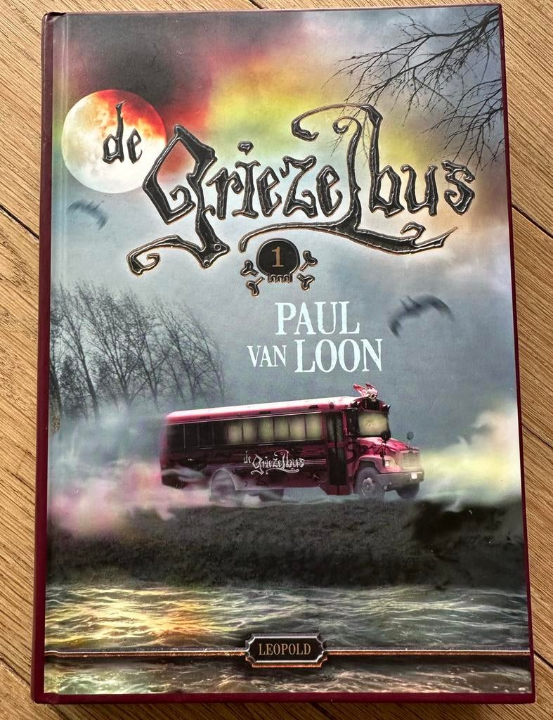 De Griezelbus - Paul van Loon (Deel 1), Ophalen of Verzenden, Gelezen, Fictie algemeen