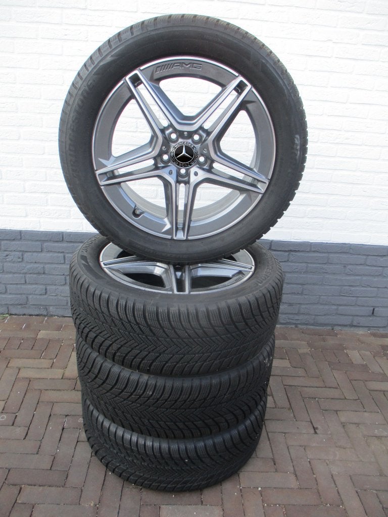 Orig. Mercedes GLA GLB 19 inch AMG winterbanden NIEUWSTAAT, Auto-onderdelen, Banden en Velgen, 19 inch, Banden en Velgen, Nieuw