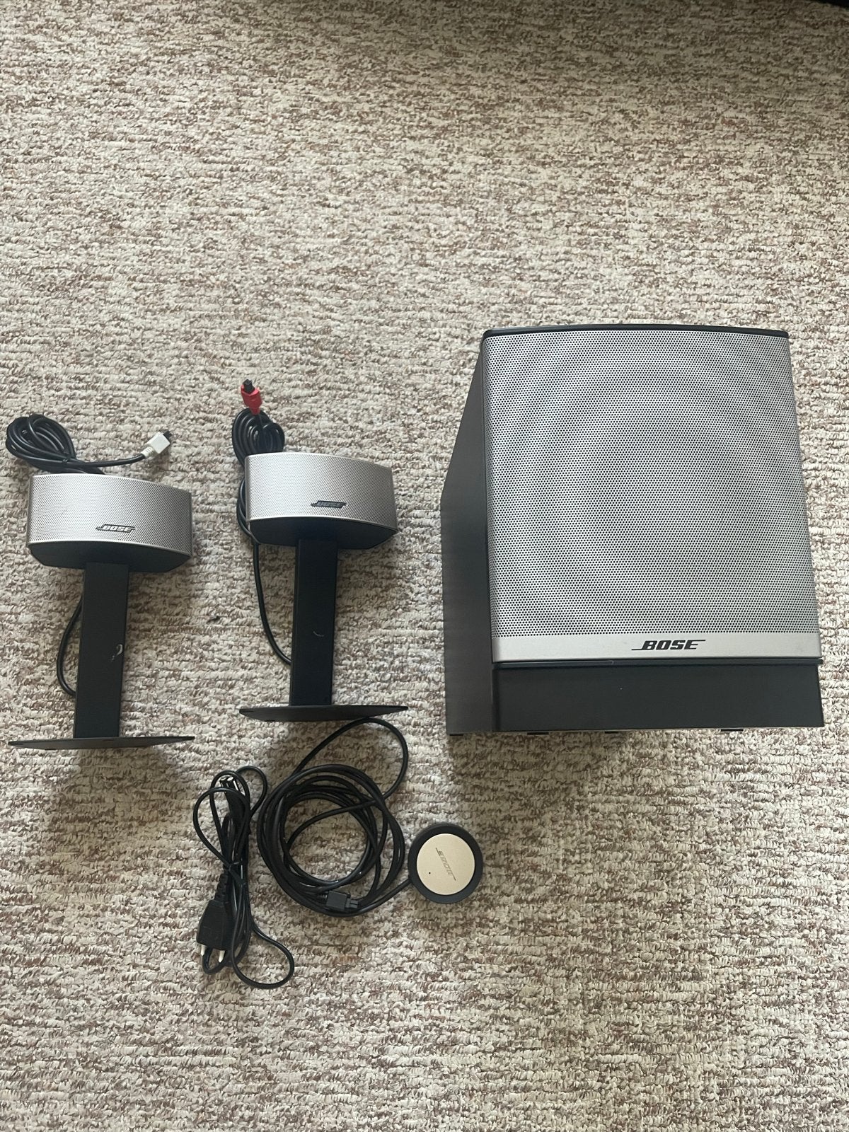 Bose Companion 50 Multimedia-luidsprekersysteem, Computers en Software, Pc speakers, Ophalen, Zo goed als nieuw, Audiokanaal 2.1