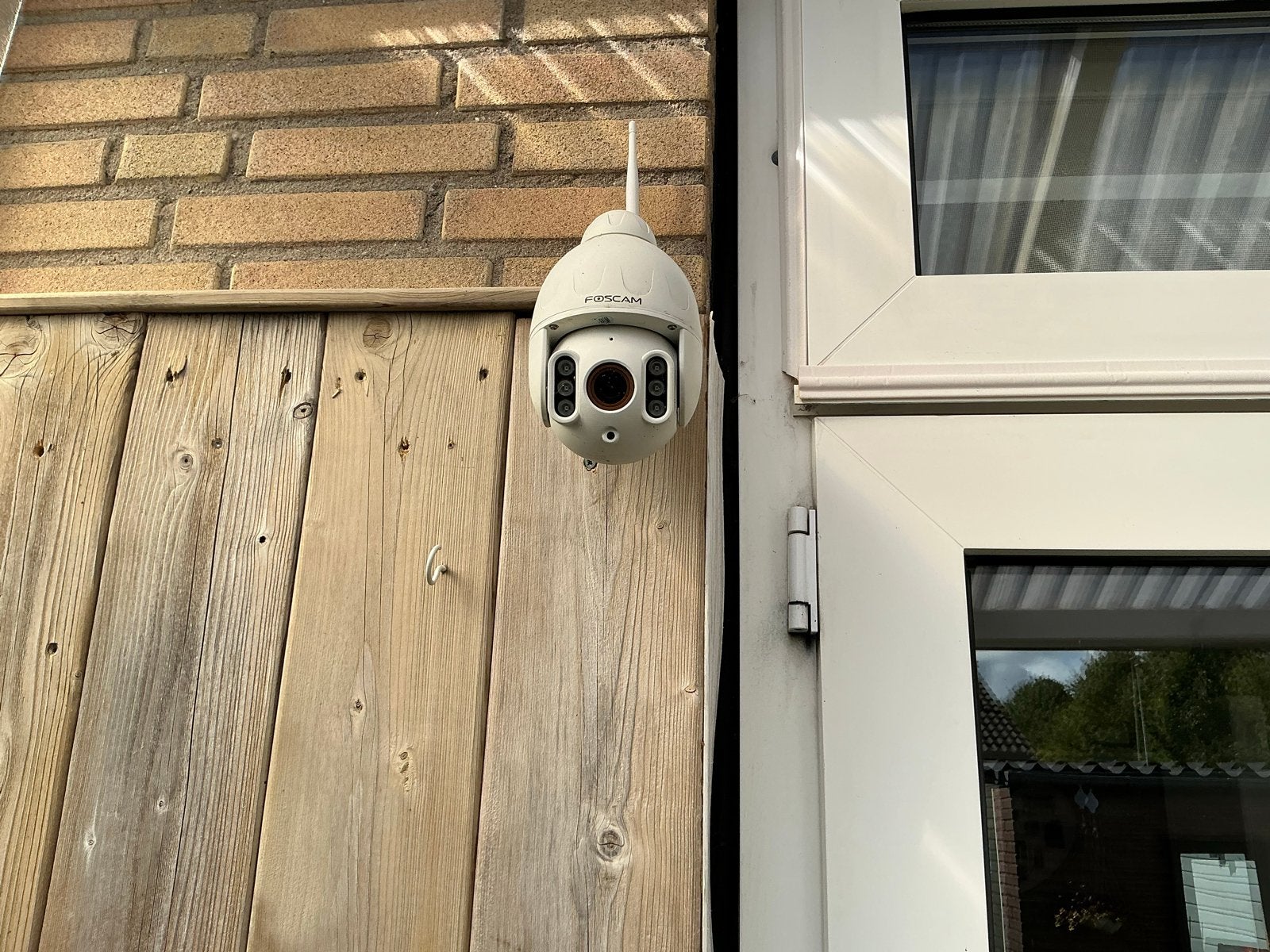 Foscam Beveiligingscamerasysteem met NVR en 4 camera's, Ophalen of Verzenden, Gebruikt, Binnencamera