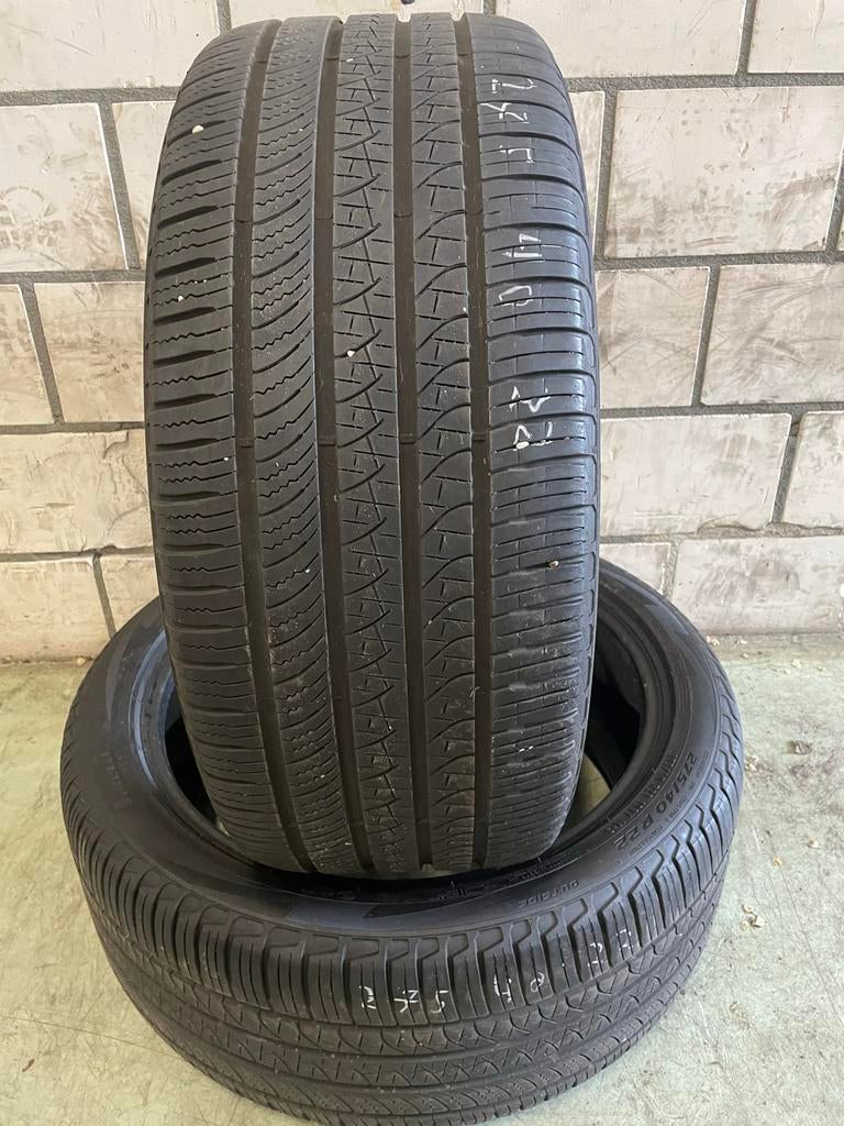Set van 2 Pirelli Scorpion Zero All Season 275/40R22 108Y, Gebruikt, 275 mm, Ophalen of Verzenden, Berkvens