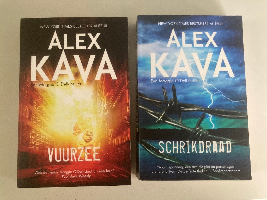 T.K. Vuurzee en Schrikdraad van Alex Kava, Ophalen of Verzenden, Gelezen, Alex Kava