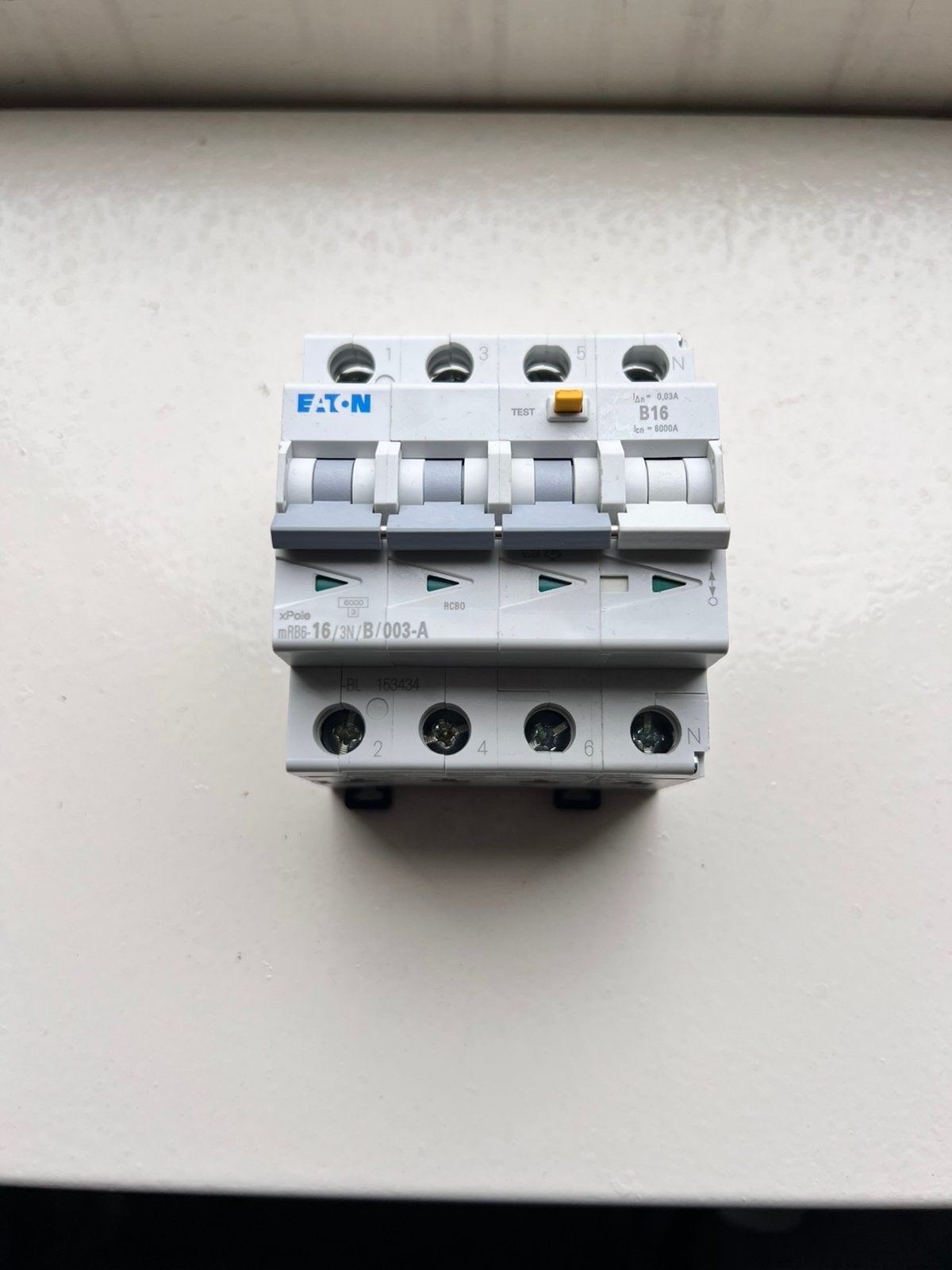 Eaton 3 fase aardlek automaat B16/30 MA, Ophalen of Verzenden, Zo goed als nieuw