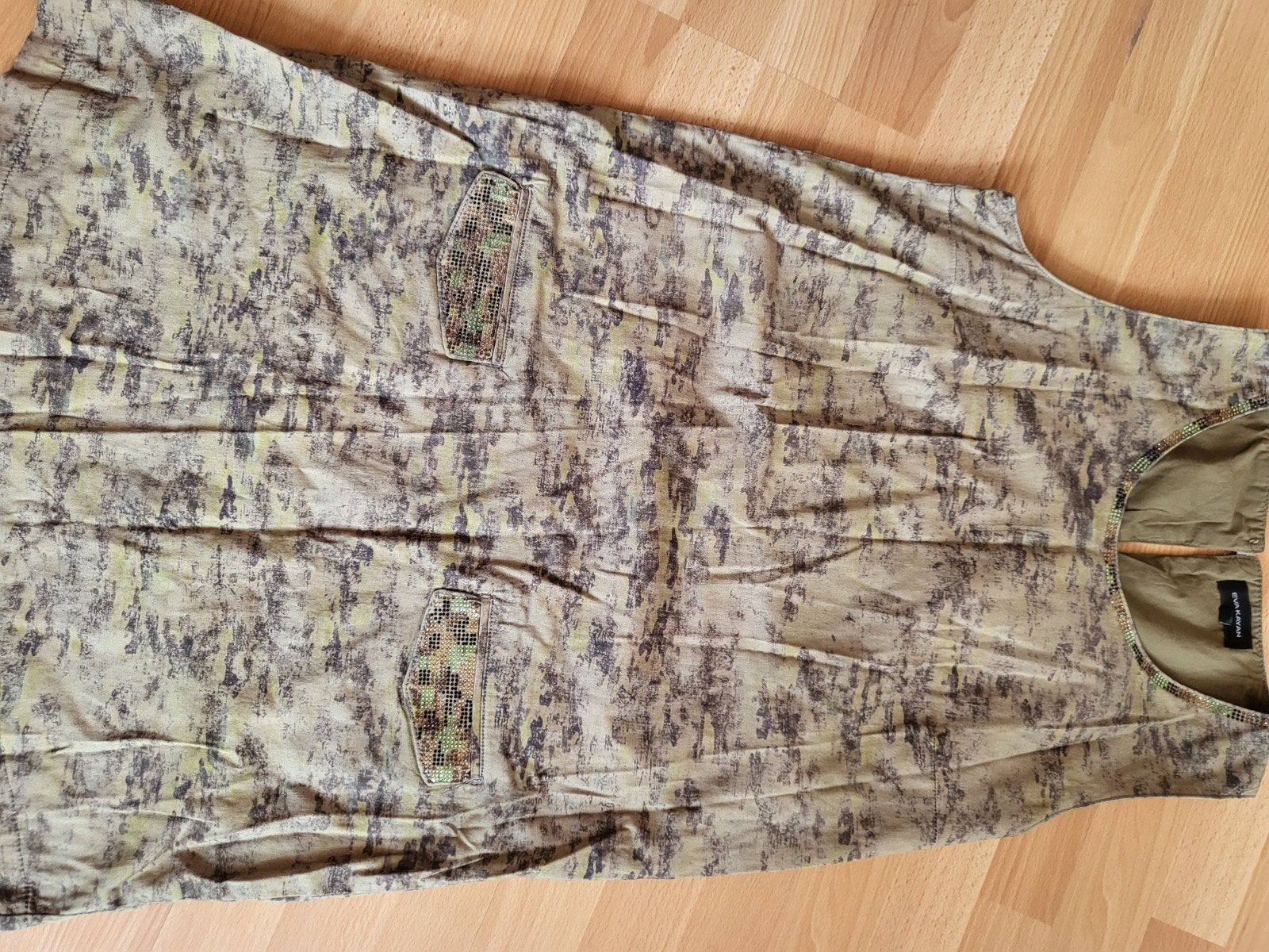 Eva Kayan Jurk met Camouflageprint en Strass - Maat 42, Maat 38/40 (M), Eva Kayan, Ophalen of Verzenden, Zo goed als nieuw