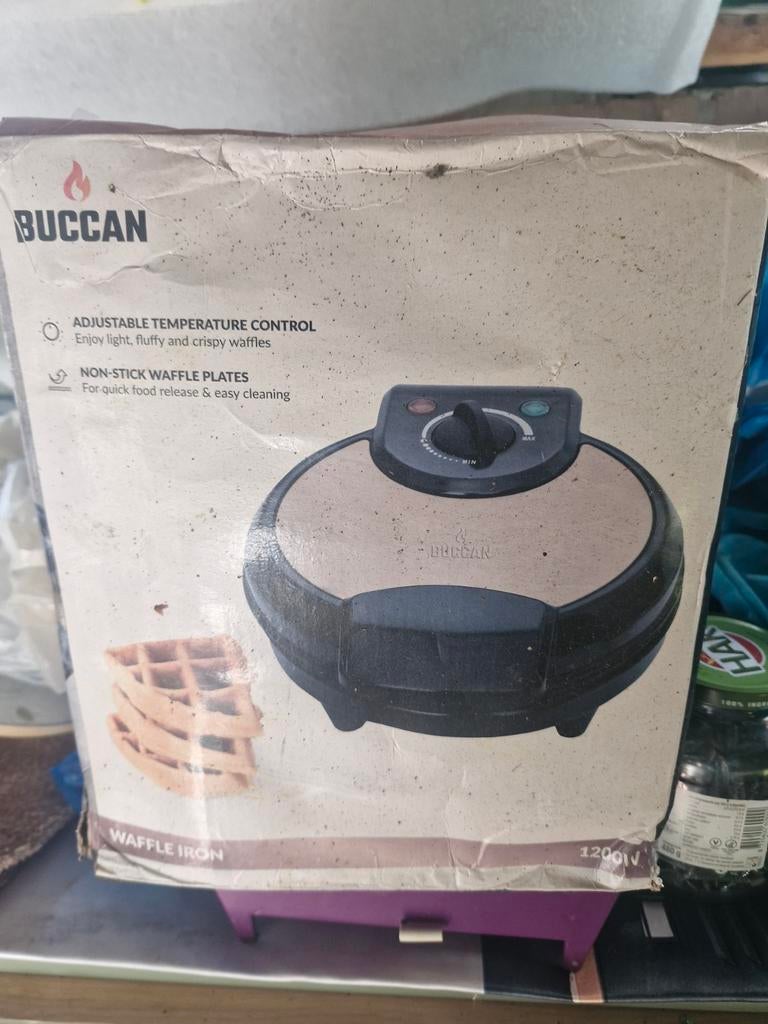 Mooie Buccan Wafelijzer - 1200W met antiaanbakplaten, Witgoed en Apparatuur, Wafelijzers, Ophalen, Zo goed als nieuw