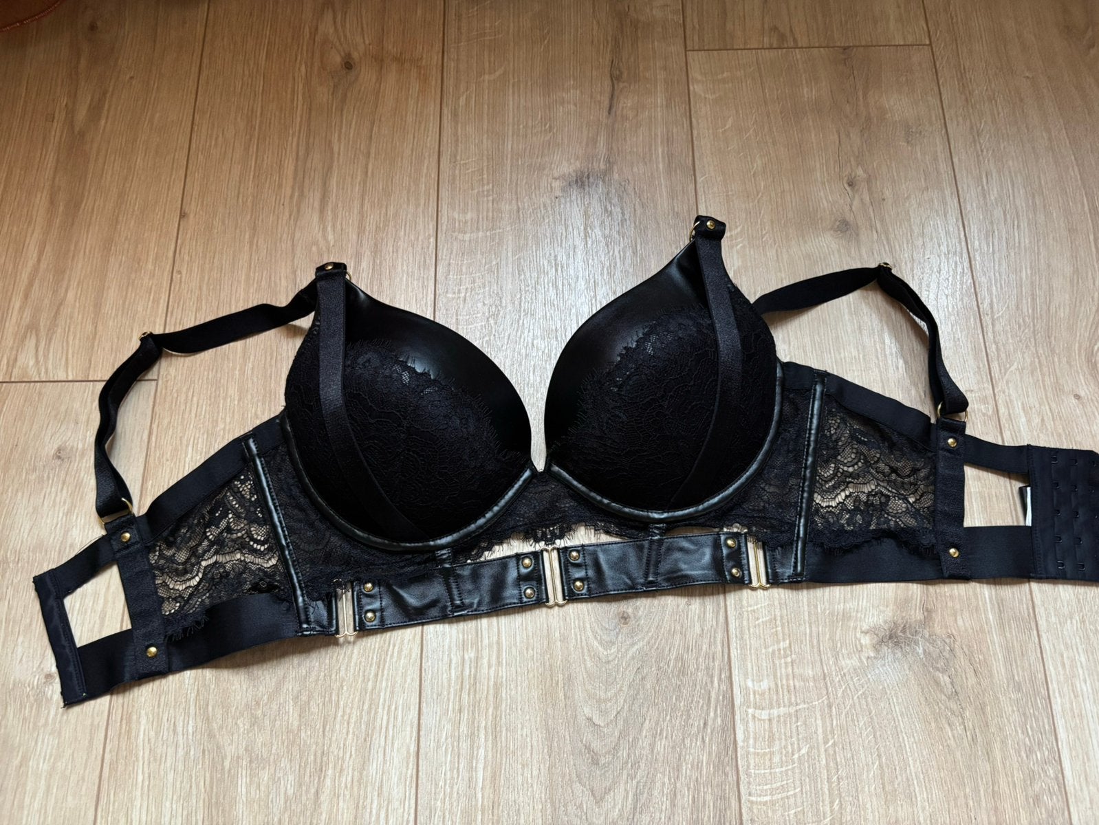 4 mooie luxe bh’s 80D, Verzenden, Zwart, BH
