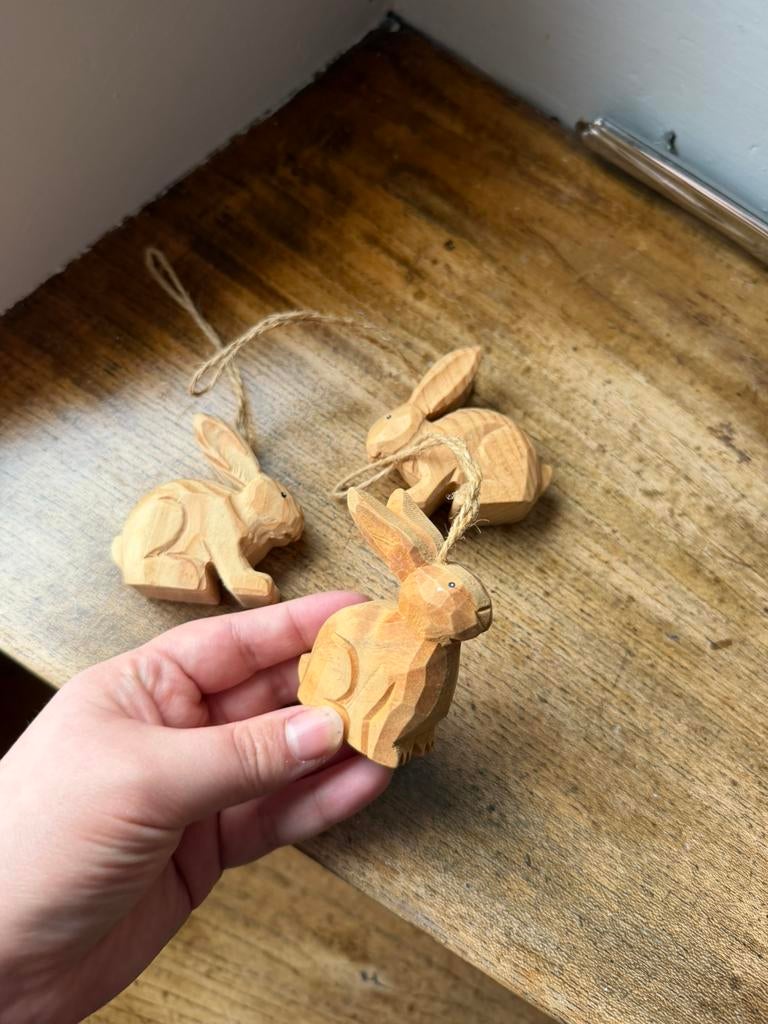 3x Houten haas hanger klein, Diversen, Pasen, Ophalen of Verzenden, Zo goed als nieuw