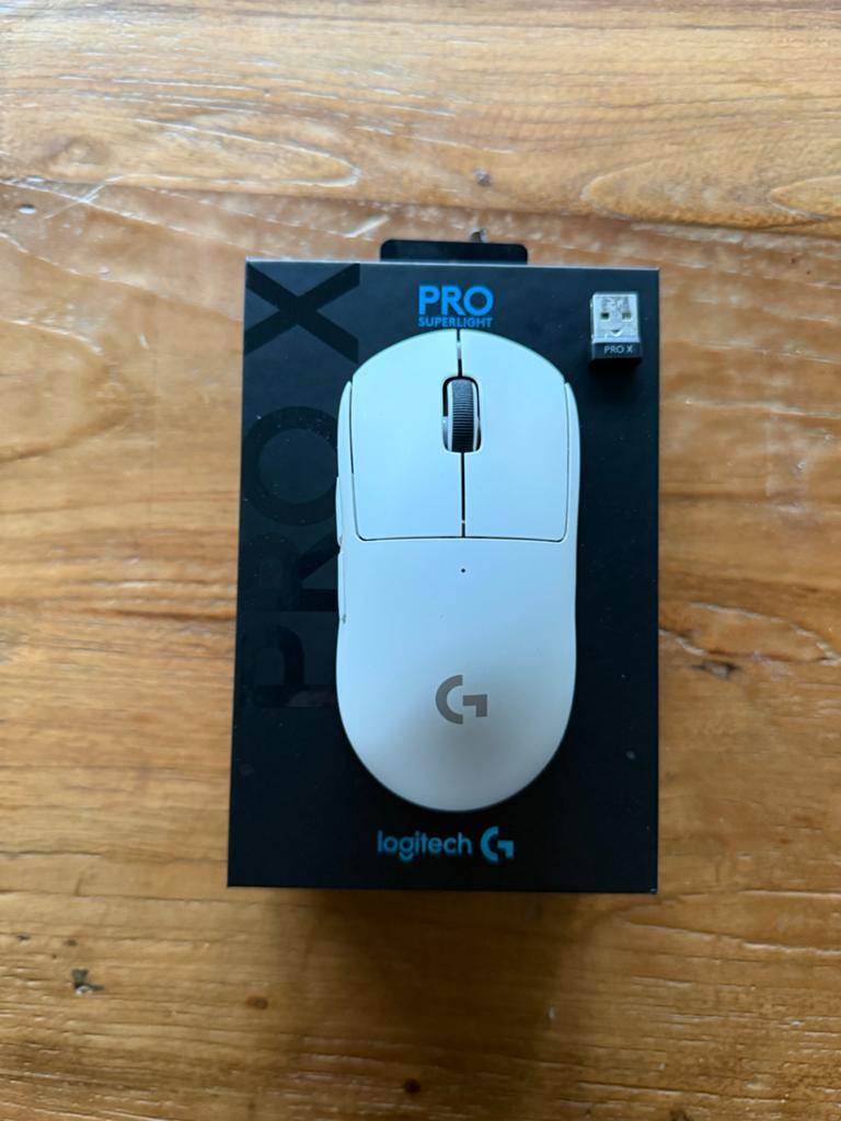 Logitech G Pro X Superlight gaming muis - Nieuwstaat, Computers en Software, Muizen, Rechtshandig, Muis, Gaming muis, Nieuw