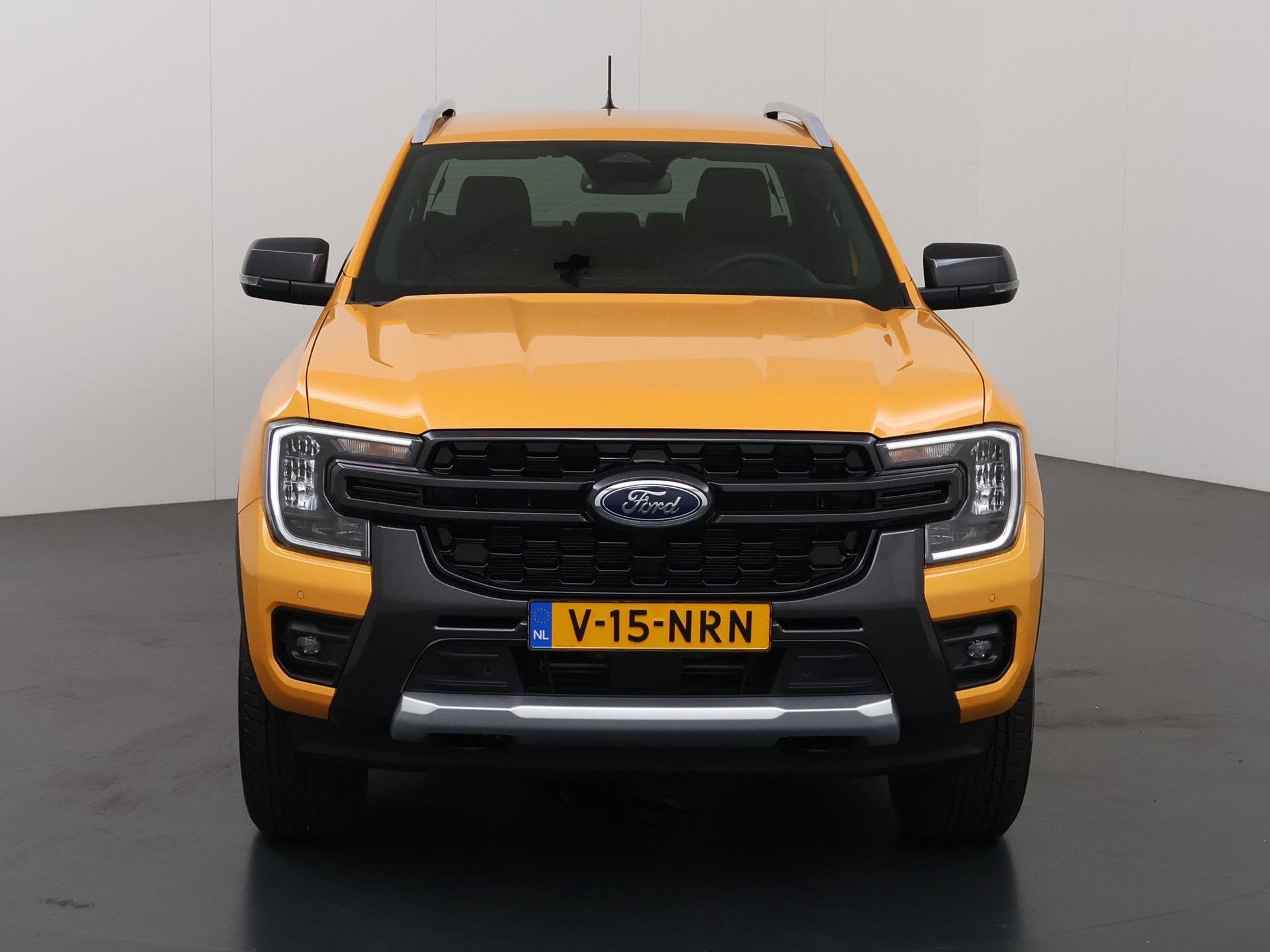 Ford Ranger WILDTRAK | DOUBLE CAB | 5 PERSOONS | 2.3 PHEV |, Auto's, Dealer onderhouden, Gebruikt, 2993 cc, 2535 kg